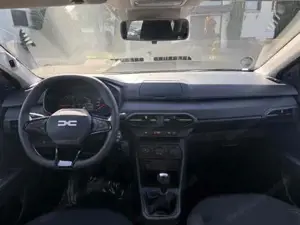 Dacia Sandero Bild 7