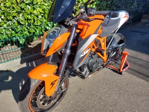 KTM 1290 Super Duke mit TC ABS , div.Extras & sehr wenig km Bild 2