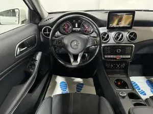 Mercedes-Benz GLA Bild 7