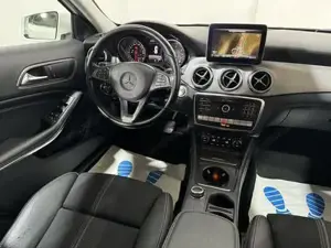Mercedes-Benz GLA Bild 8