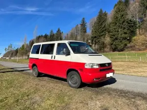VW T4 Caravelle 102 PS Bild 3