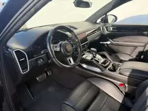 Porsche Cayenne Bild 13