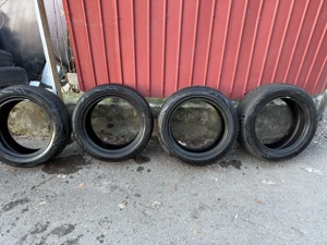 Ich verkaufe Reifen der Größe 225 55 17 in sehr gutem Zustand. Bild 2