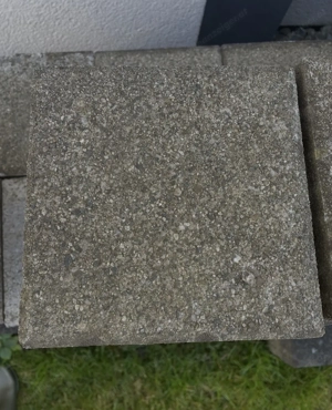 Betonsteine 20 x 20 cm,   große Menge,   günstig abzugeben Bild 3