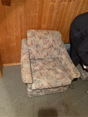 Zu Verschenken!!Ausziehbare Couch mit zwei Stühlen Bild 2
