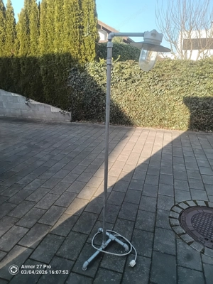 Stehlampe  aus Rohren Bild 4