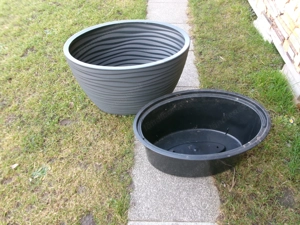 Pflanzgefäße aus Kunststoff  Bild 3