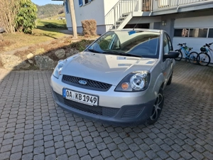 Ford Fiesta, gepflegter Zustand Bild 3
