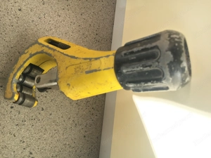 Rohrschneider Ridgid mit Schmierpasta Bild 10