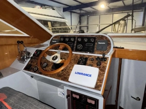 BOOT - Astor 37 mit Liegeplatz Bild 3