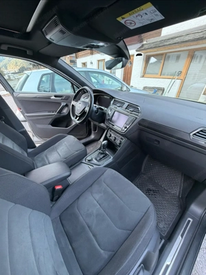 VW Tiguan VW Tiguan Highline TDI SCR 4MOTION DSG SUV   Geländewagen Bild 2