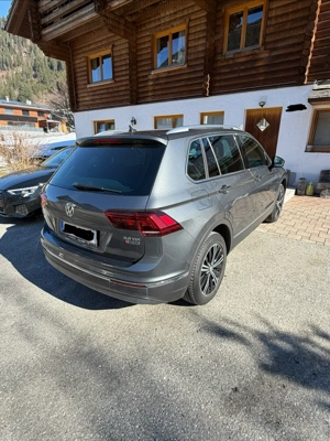 VW Tiguan VW Tiguan Highline TDI SCR 4MOTION DSG SUV   Geländewagen Bild 8