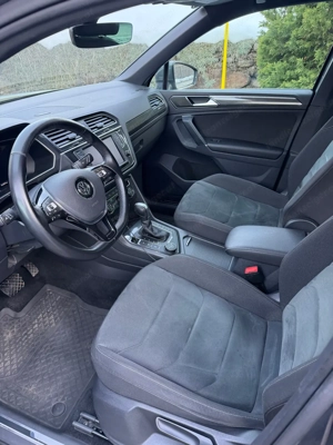 VW Tiguan VW Tiguan Highline TDI SCR 4MOTION DSG SUV   Geländewagen Bild 10