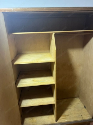 Kleiderschrank in guten Zustand Bild 2