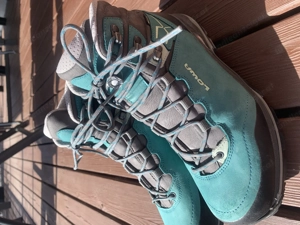 Wanderschuhe Bergschuhe Bild 4