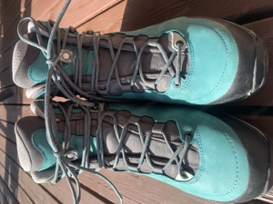 Wanderschuhe Bergschuhe Bild 2
