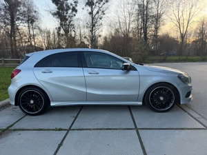 Mercedes-Benz A180 Bild 2
