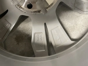 Original VW 18 Zoll Alufelgen "Loen" - ID.3 - KBA 52648 Bild 3