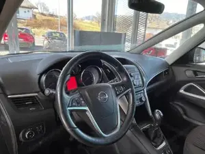 Opel Zafira Bild 9