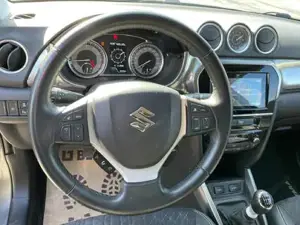 Suzuki Vitara Bild 15