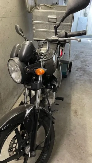 Yamaha ybr125 Bild 2