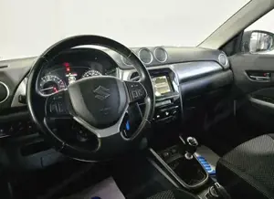 Suzuki Vitara Bild 9