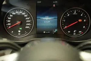 Mercedes-Benz Vito 116 CDI Tourer PRO Lang LED LM W-Paket Bild 4