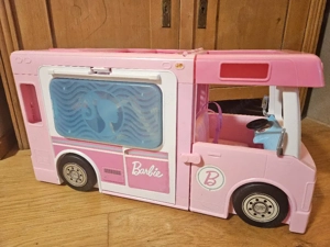 Barbie Camper