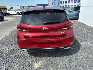 Hyundai i30 STYLE EDITION SHZ NAVI ALU LED RFK PDC 1.5 MPI ... Bild 6