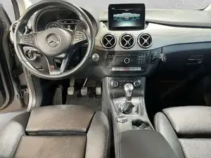 Mercedes-Benz B 180 Bild 7