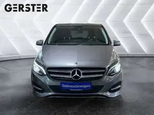 Mercedes-Benz B 180 Bild 2