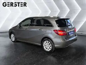Mercedes-Benz B 180 Bild 4