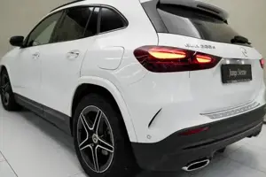 Mercedes-Benz GLA 200 Bild 11