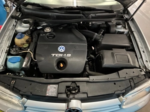 VW Golf Silber metallic Baujahr 2001 Bild 8