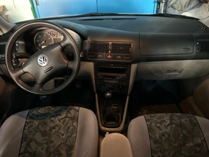 VW Golf Silber metallic Baujahr 2001 Bild 6