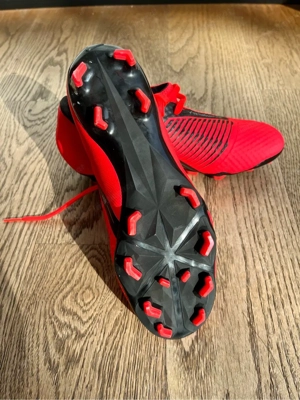 Fussballschuh Nike Gr 39 Bild 3