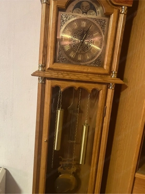 Elegante Standuhr   Großvateruhr aus Holz   Pendeluhr mit Westminster-Schlag