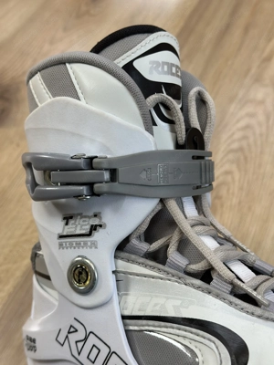 Eislaufschuhe größenverstellbar - sehr guter Zustand Bild 5