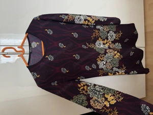 Kleid mit Blumenmuster