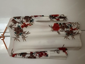 Kleid mit Blumenmuster NEU Bild 2