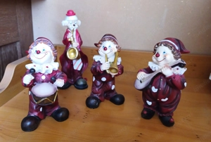 Clown-Musikanten aus Gips