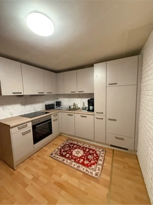 Vollmöbiliert - Sanierte 2.5 Zimmer Altbauwohnung zu vermieten  Bild 3