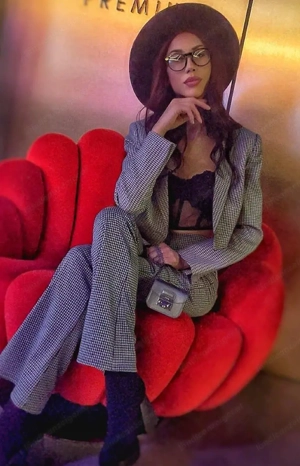 Julia exklusiv callgirl wien nö und bgl ab dem 10.3-25.3 Bild 2