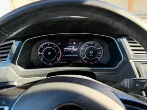 VW Tiguan VW Tiguan Highline TDI SCR 4MOTION DSG SUV   Geländewagen