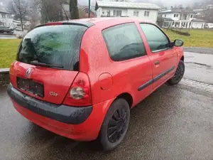 Renault Clio Bild 2