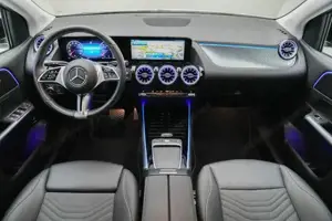 Mercedes-Benz B 180 Bild 7