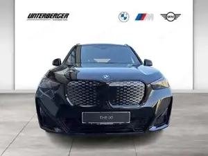 BMW iX1 xDrive30 BMW iX1 iX1 xDrive30 U11 XE2 DAB Bild 2