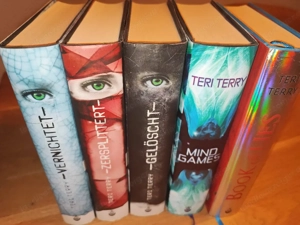 Teri Terry Buchpaket: Slated-Trilogie + 2 weitere Einzelbände (Hardcover) Bild 4