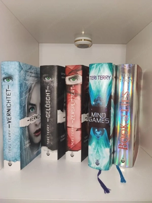 Teri Terry Buchpaket: Slated-Trilogie + 2 weitere Einzelbände (Hardcover) Bild 8