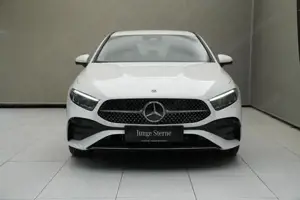 MERCEDES-BENZ A 250 e Kompaktlimousine mit EQ Hybrid Technologie AMG Line Bild 4